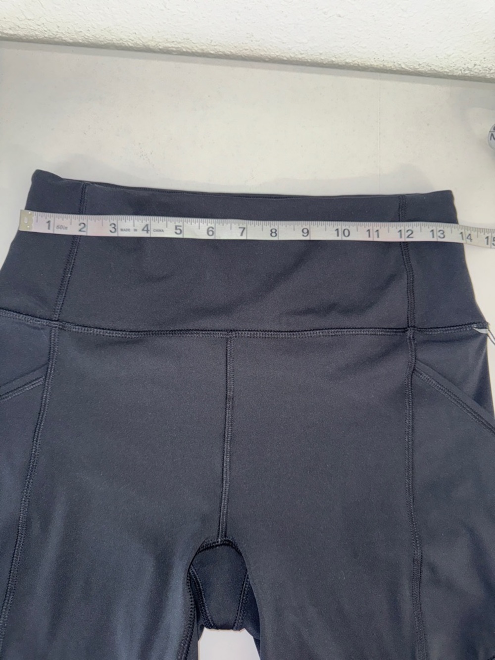 NWT Spyder Black High-Waist Athletic Capri Leggings with Side Pocket - Picture 6 of 7